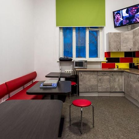 Hostel Capsule Киев Экстерьер фото