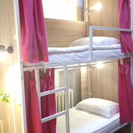 Hostel Capsule Киев Экстерьер фото