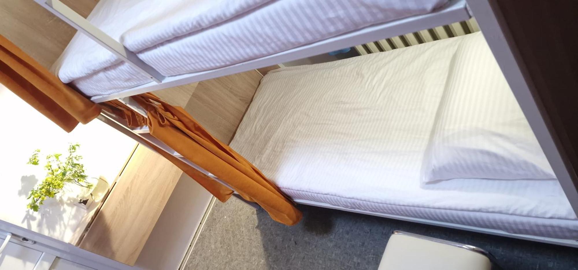 Hostel Capsule Киев Экстерьер фото